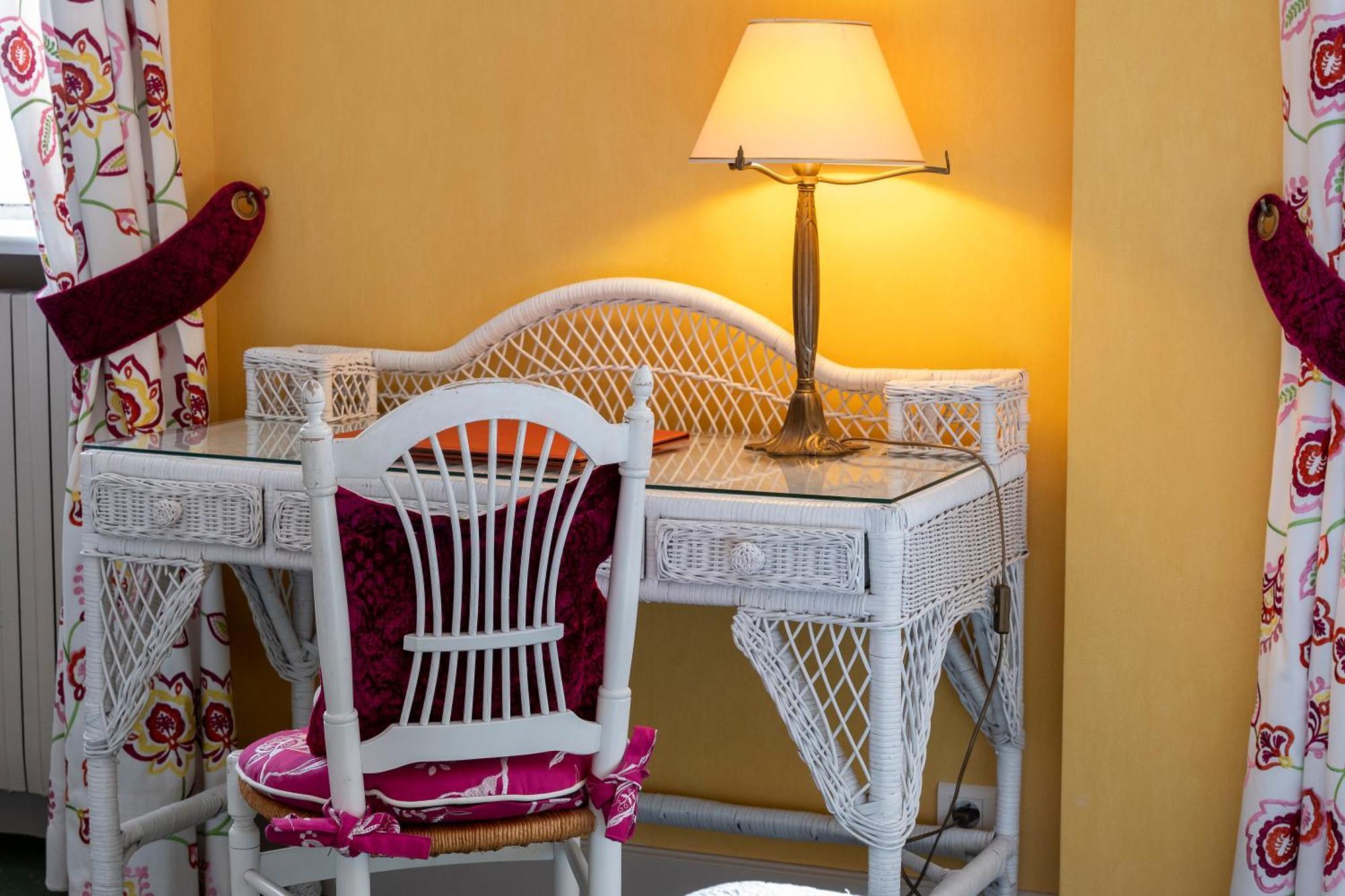 Hotel Beau Rivage Condrieu Luaran gambar