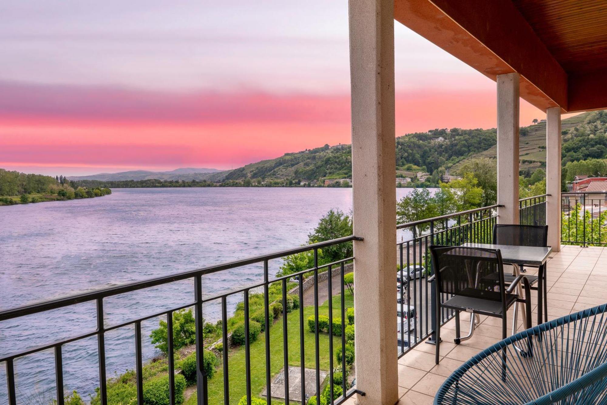 Hotel Beau Rivage Condrieu Luaran gambar